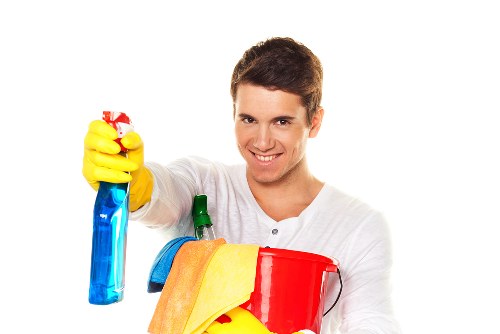 Local cleaner servicing a shared house in Hounslow